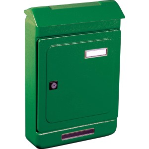Cassetta postale verde in metallo con serratura e targhetta.