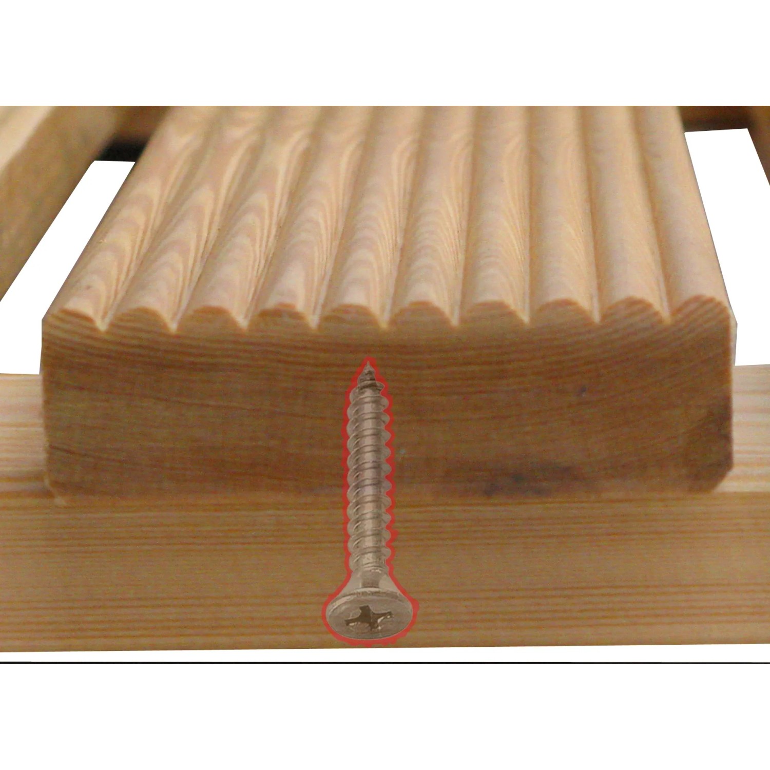 Dettaglio di una vite in una tavola di legno. Accessori per docce.