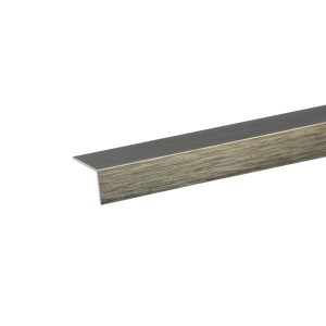 Profilo t.b.t. effetto metallo, adatto per finiture di pareti e pavimenti.