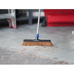 Testa di scopa professionale LUX in cocco da 60 cm per spazzare via lo sporco grossolano all'aperto.