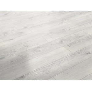 Pavimento in laminato chiaro in stile rustico, abete Hemlock Ontario, spessore 8 mm.