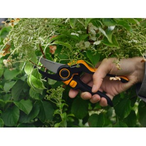 Forbici giardino Fiskars X-Series DualAction Bypass P981 taglio 26 mm