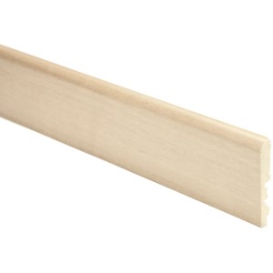 Dettaglio di un battiscopa in legno chiaro non trattato.