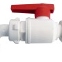 Rubinetto bianco con maniglia rossa per attrezzatura da campeggio.