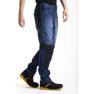 Pantaloni da lavoro t.b.t. in denim con rinforzi neri su ginocchia e fianchi.