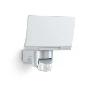 Lampada da parete per esterni a LED Steinel XLED Home 2 S Argento con sensore di movimento.