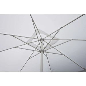 Dettaglio della struttura bianca dell'ombrellone a braccio t.b.t.