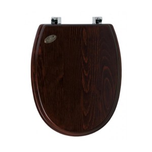 Sedile WC in legno scuro con cerniere cromate.