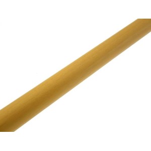 Dettaglio di un bastone per tende (t.b.t.) in legno.