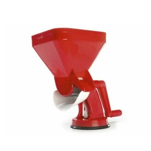 Macchina rossa t.b.t. per la raccolta della frutta con tramoggia e manovella.