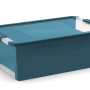 Contenitore blu t.b.t. con coperchio, ideale per lo stoccaggio.