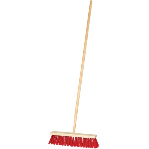 Scopa stradale LUX 40 cm con manico, setole rosse in plastica per la pulizia esterna.