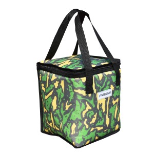 t.b.t. Borsa frigo per attrezzatura da campeggio con motivo mimetico verde e manici neri.