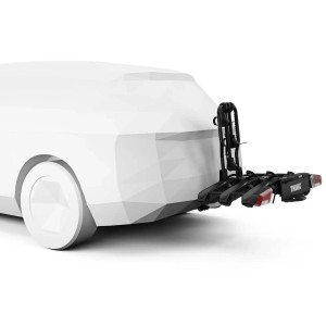 Portabici t.b.t. montato sul gancio di traino di un'auto.