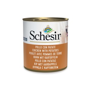 Schesir cibo umido per cani con pollo e patate in lattina.