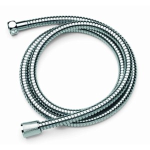 Tubo doccia flessibile in metallo color argento.