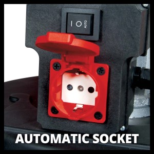 Dettaglio della presa rossa con coperchio aperto e interruttore del t.b.t.