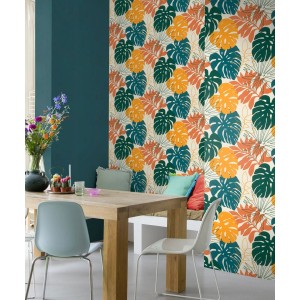 t.b.t. Carta da parati decorativa con foglie tropicali in verde, arancione e blu.