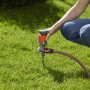 Gardena Comfort Vario irrigatore a cerchio su picchetto in uso per irrigazione giardino fino a 225m².