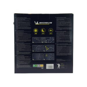 Confezione di t.b.t. per accessori auto con informazioni sul prodotto.