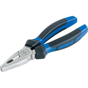 Pinze t.b.t. con manico blu e nero. Utensile per artigiani e amanti del fai da te.