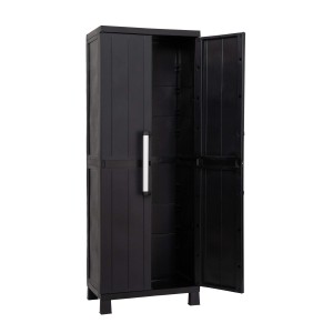 Armadio nero t.b.t., parzialmente aperto, per interni ed esterni.