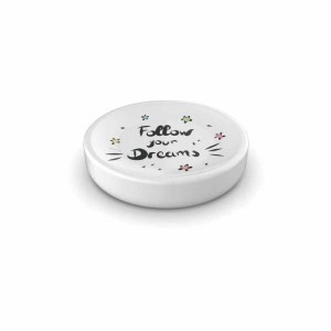 Dispenser sapone t.b.t. bianco con scritta 'Follow your dreams' e fiori.