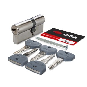 Cilindro CISA con 5 chiavi, vite e tessera. Sicurezza per la tua casa.
