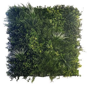 Tappeto di piante t.b.t. verde come schermo per la privacy o decorazione per il giardino.