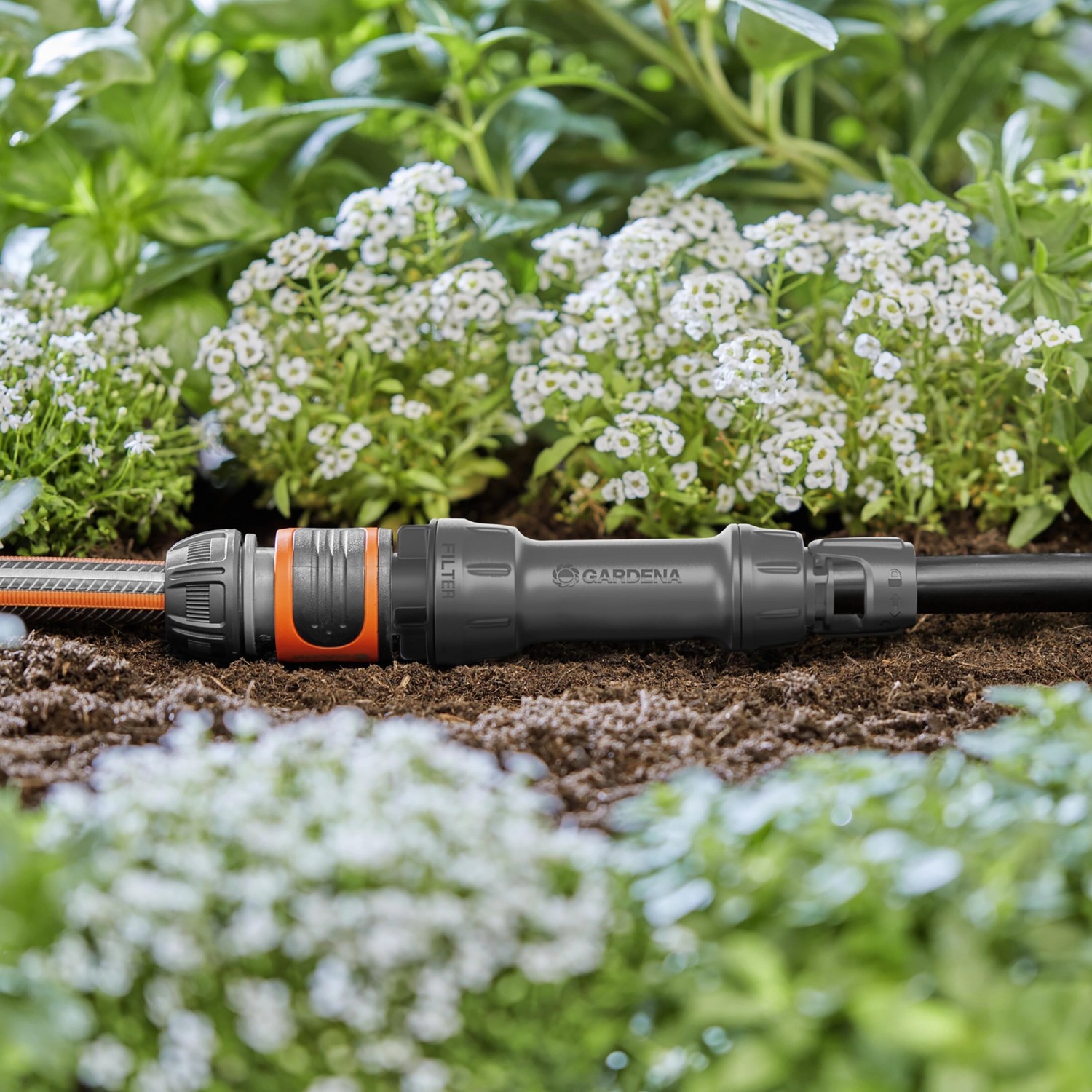 Gardena Centralina 1000, base per Micro-Drip-System, in aiuola.