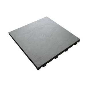 Piastrella da esterno grigia con motivo pietra.