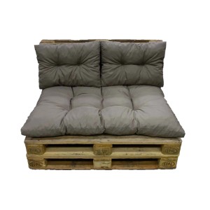 Cuscini grigi per pallet per mobili da esterno, composti da cuscini per seduta e schienale.
