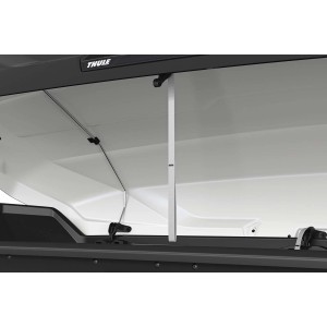 Vista interna di un box da tetto Thule, accessorio per il trasporto sicuro.