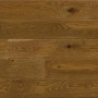 Parquet marrone posato con venature del legno.