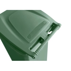 Cestino verde t.b.t., dettaglio del coperchio e della maniglia.