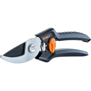 Cesoie da giardino OBI con rivestimento antiaderente e manici ergonomici per tagli precisi.