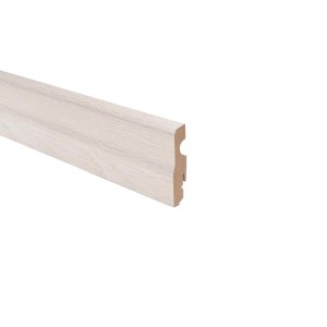 Battiscopa t.b.t. chiaro con texture legno, vista dettagliata.