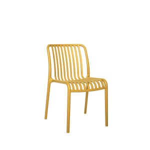 Sedia da giardino t.b.t. gialla con design a lamelle.