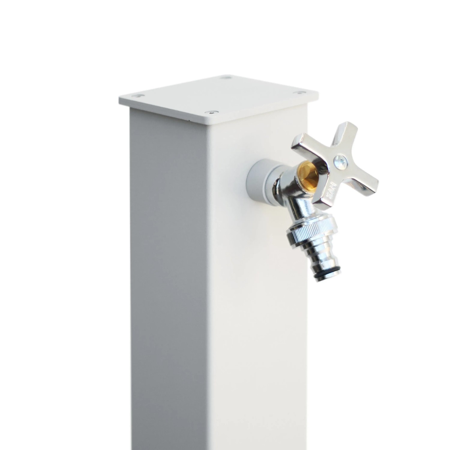 Punto acqua da giardino bianco con rubinetto cromato per il giardino.