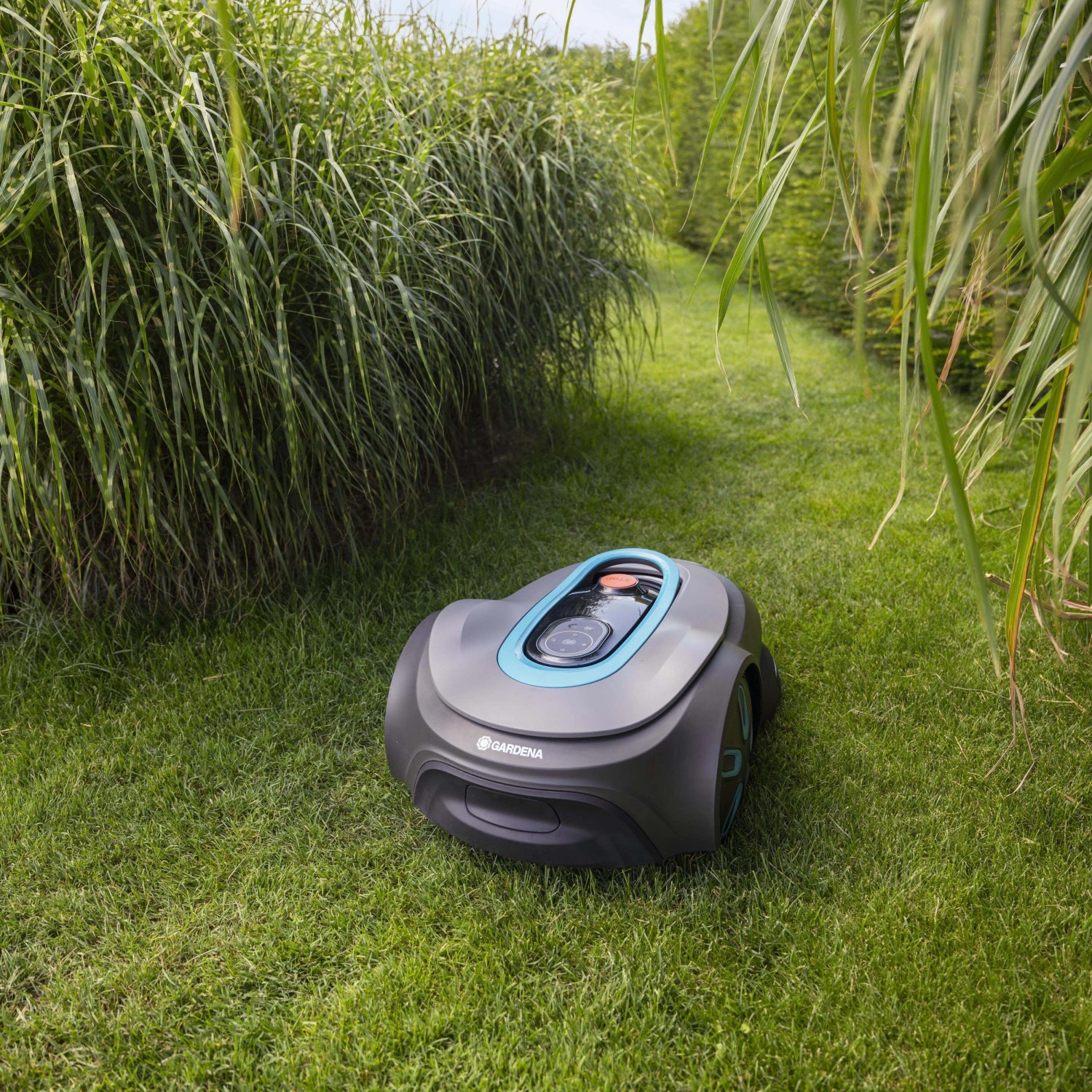 Robot tagliaerba a batteria Gardena Sileno Max 1200 m²_5