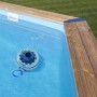 Robot per piscina senza fili Gre grigio 4.000 mAh in piscina. Robot piscina per piscine fuori terra.