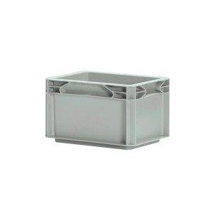 Contenitore/cassa grigia in plastica t.b.t., ideale per lo stoccaggio e l'organizzazione.