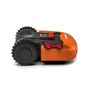Worx Landroid S300 robot tagliaerba: tosaerba compatto in arancione e nero.