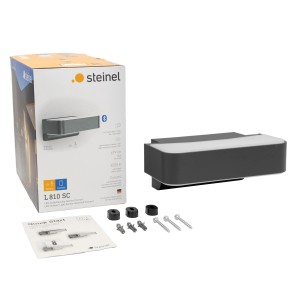 Lampada da esterno a LED Steinel L 810 SC antracite con accessori di montaggio e confezione.