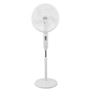 Ventilatore da terra bianco t.b.t. per un piacevole raffreddamento dell'ambiente.