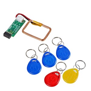 Set citofono t.b.t. con scheda, antenna e portachiavi colorati.