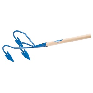 Zappetta blu con manico in legno per la lavorazione del terreno.