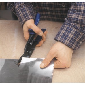 Cesoie per lamiera LUX Classic 240 mm tagliano la lamiera. Pinze a taglio sinistro con manico blu.