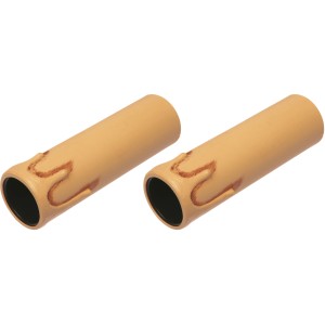 Due portalampade beige con design a goccia di cera.