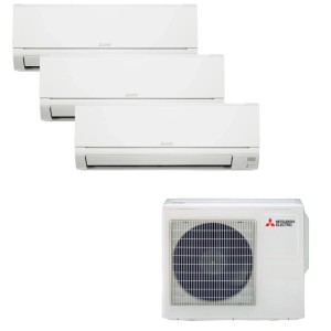 Set climatizzatore: 3 unità interne e 1 unità esterna.